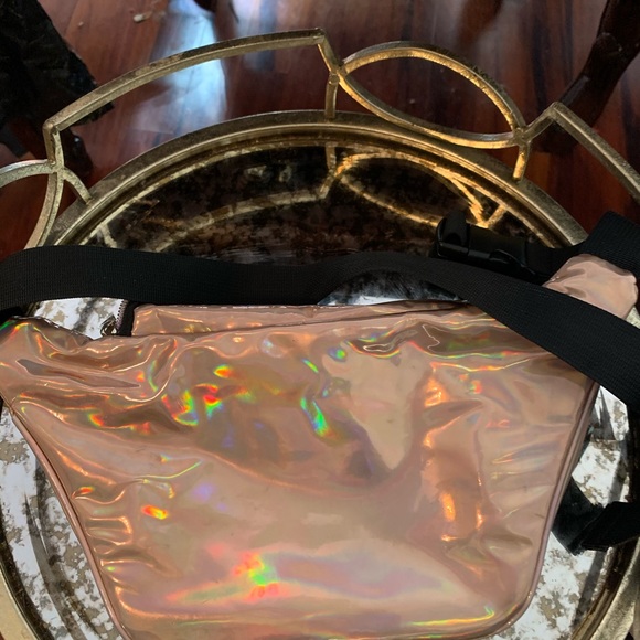 😍Rose good Iridescent Fanny pack / waist bag! - Picture 4 of 4